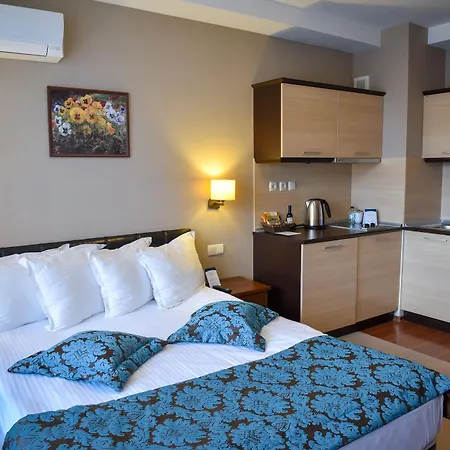 Hotel Regnum &