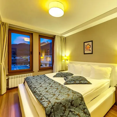 Hotel Regnum &