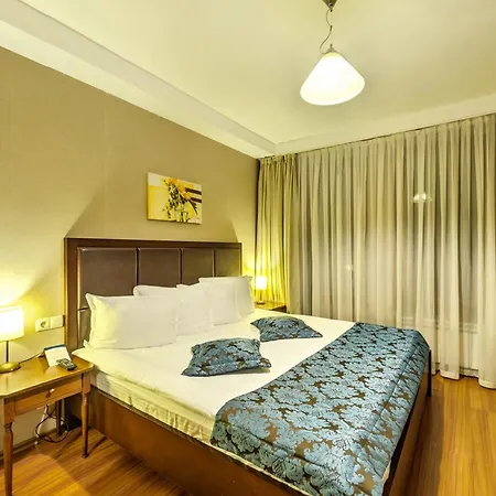 Hotel Regnum &
