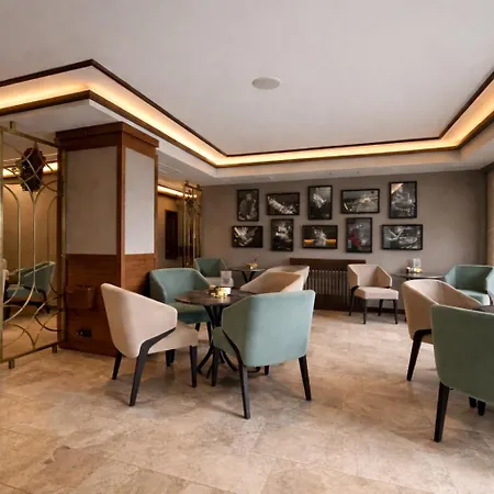 Отель Regnum & 5*