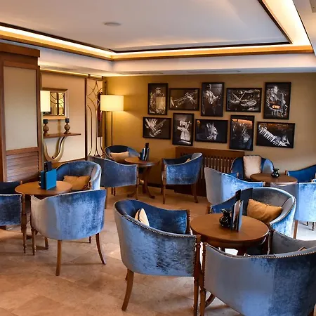 Hotel Regnum & 5*