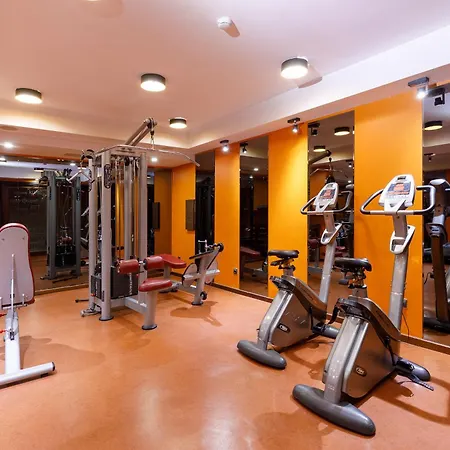 ホテル Regnum & バンスコ