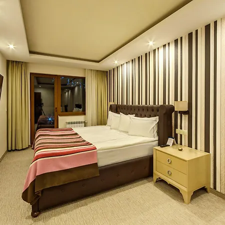 Regnum & ホテル バンスコ