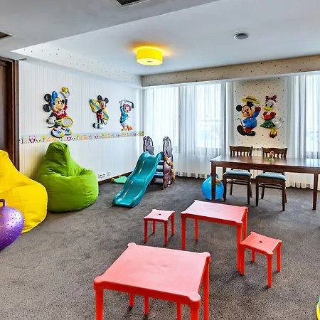 Regnum & ホテル バンスコ