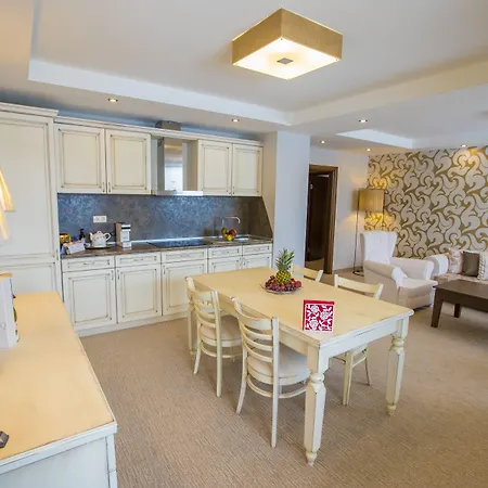 ホテル Regnum & バンスコ