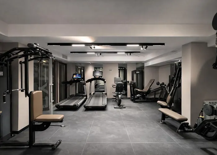 Regnum & מלון בנסקו