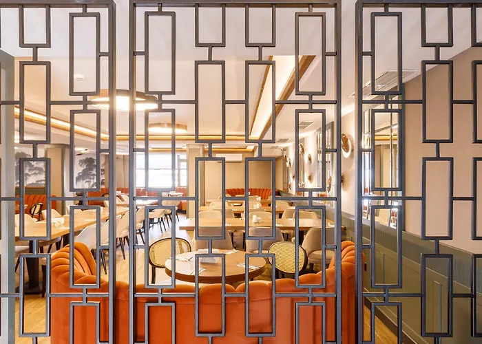 Regnum & מלון בנסקו