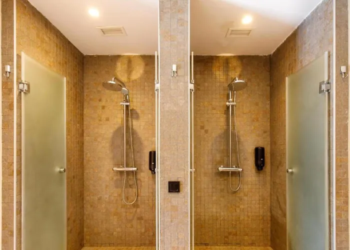 Regnum & מלון 5*